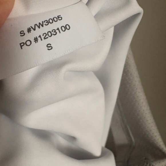 Vuori Skirt Volley Skort Womens Small Gingham Tennis Golf Built In Shorts VW3005 - Picture 7 of 8